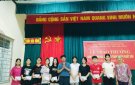 TRAO PHẦN THƯỞNG KHUYẾN HỌC